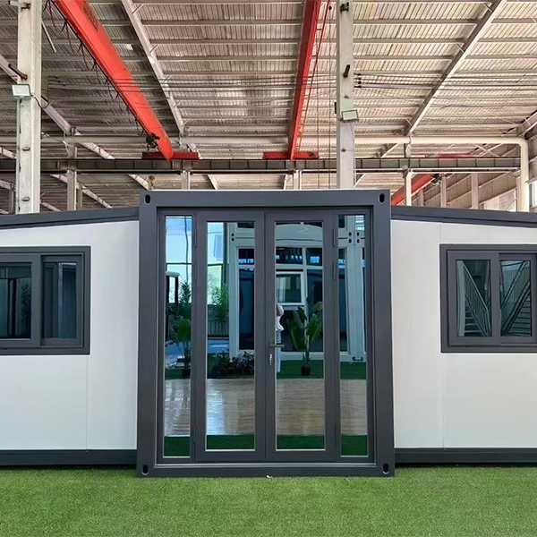 Expandable Container House